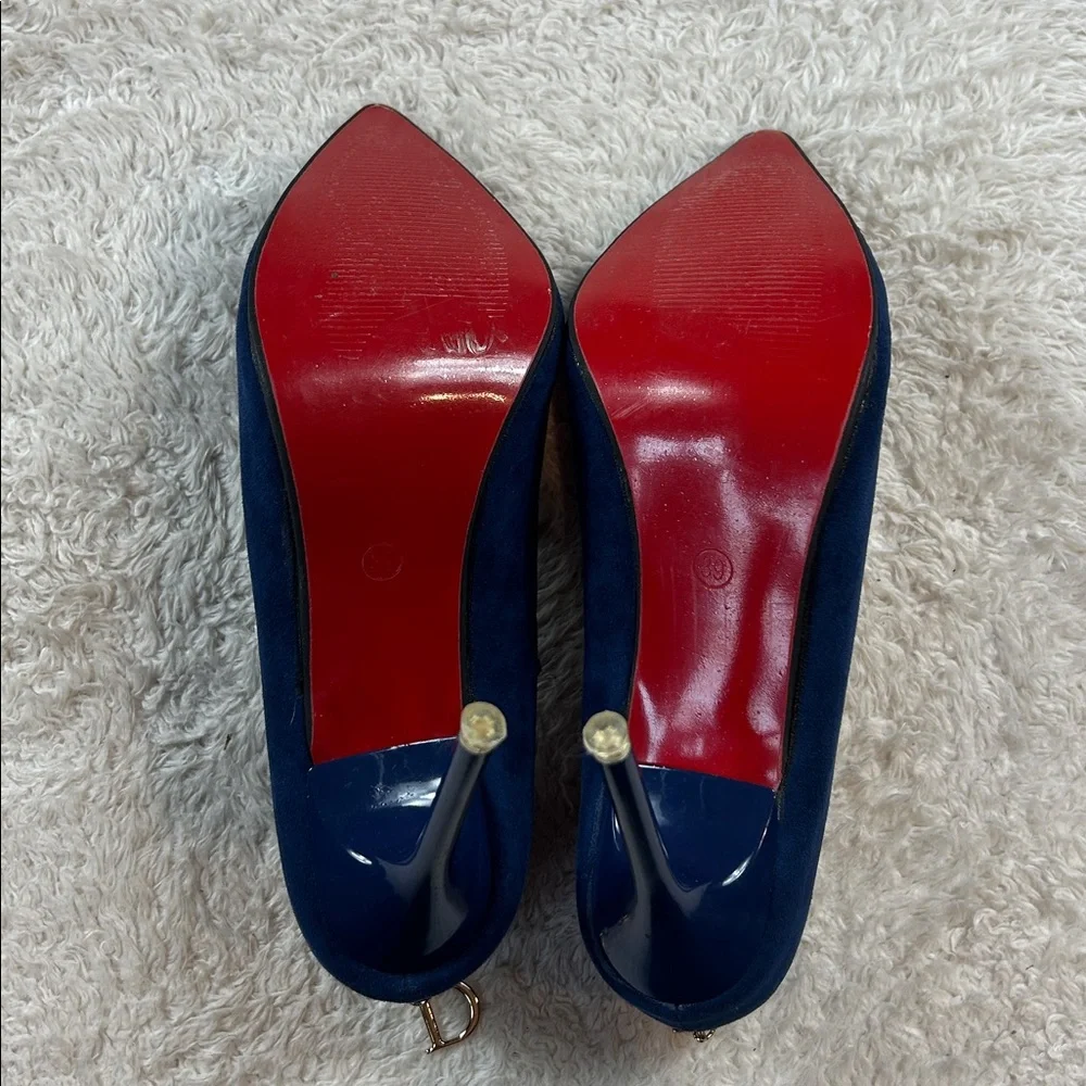 Beryl navy polue‎ pointed toe stiletto heels, size 39 or 7